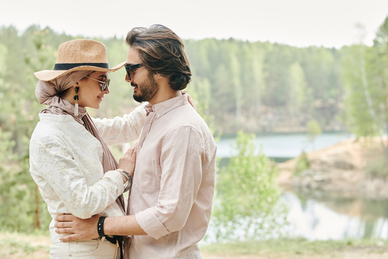下雨天给顾客暖心短信 下雨天怎么给客户发温馨短信？