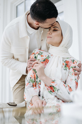 秀恩爱的搞笑简单句子文案 跪求秀恩爱的搞笑段子