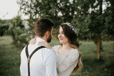 不伸手问男人要钱的句子文案