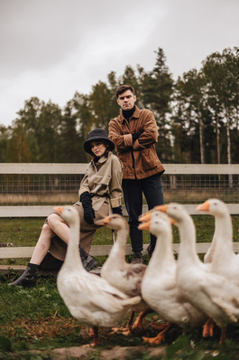 突然想找个情人搞笑说说文案 单身许久想找一个情人的说说文案