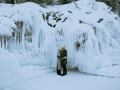 情侣之间说晚安的句子文案 给女朋友说晚安的暖心句子文案有哪些?