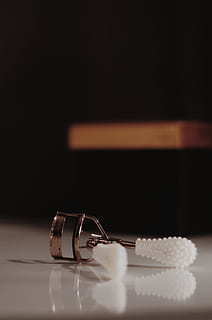 形容女人现实的句子文案 形容女人太现实的词语