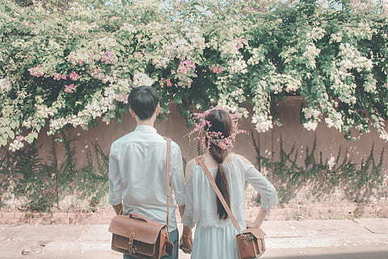 女孩子用自己的钱买东西的说说文案 女人想要的东西自己买的说说文案怎么发?