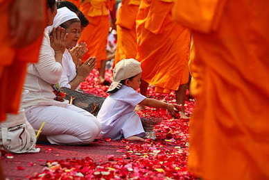 描写男生半裸的句子文案