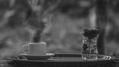 比喻伤心痛苦之极的句子文案 形容内心绝望至极的句子文案