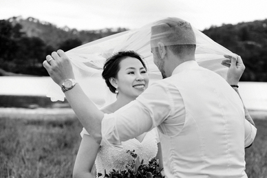 关于牵手的情话文案 我要情侣之间的情话文案，越多越好。