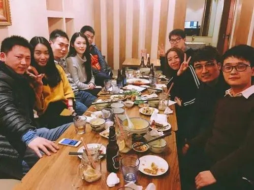 教师聚餐朋友圈文案