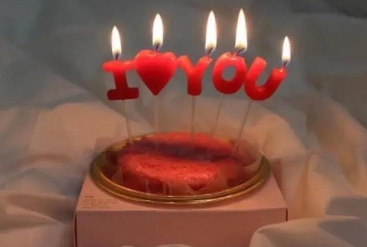 为朋友庆祝生日的朋友圈文案