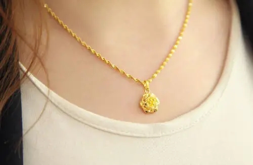 项链的唯美文案