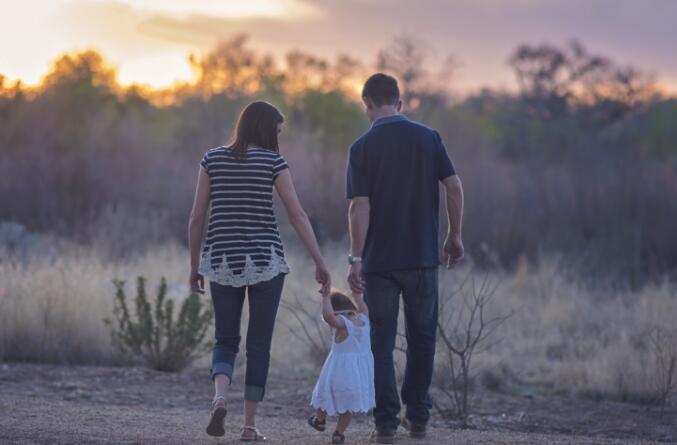 生活很累不想要孩子的文案