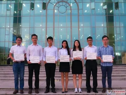 优秀大学生文案