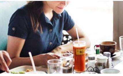 通知公司聚餐文案