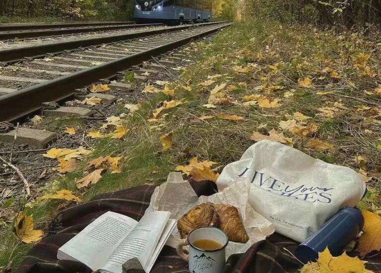 鼓励报名的文案