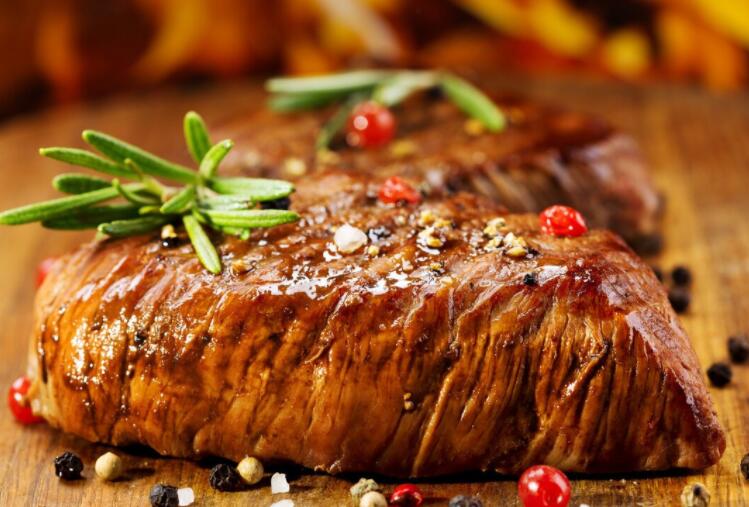 适合发美食的朋友圈文案