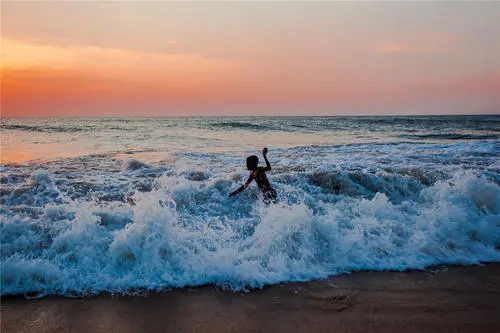 踏浪朋友圈文案