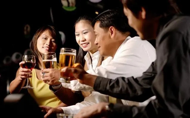 同事聚会发朋友圈文案