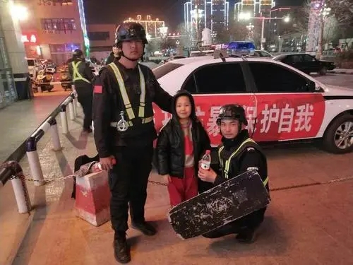 写给警察叔叔文案