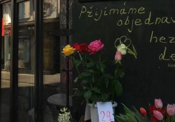 朋友圈佛系文案