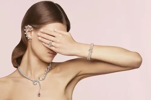 钻石的感性诉求文案