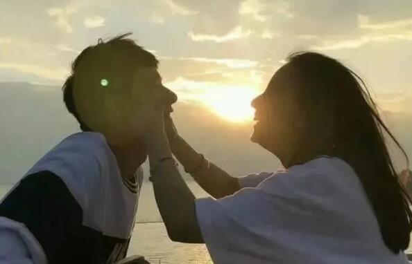 明显的表白文案