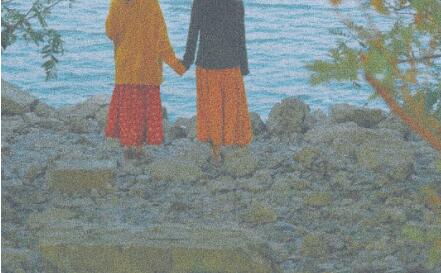 和姐妹出去旅游的文案