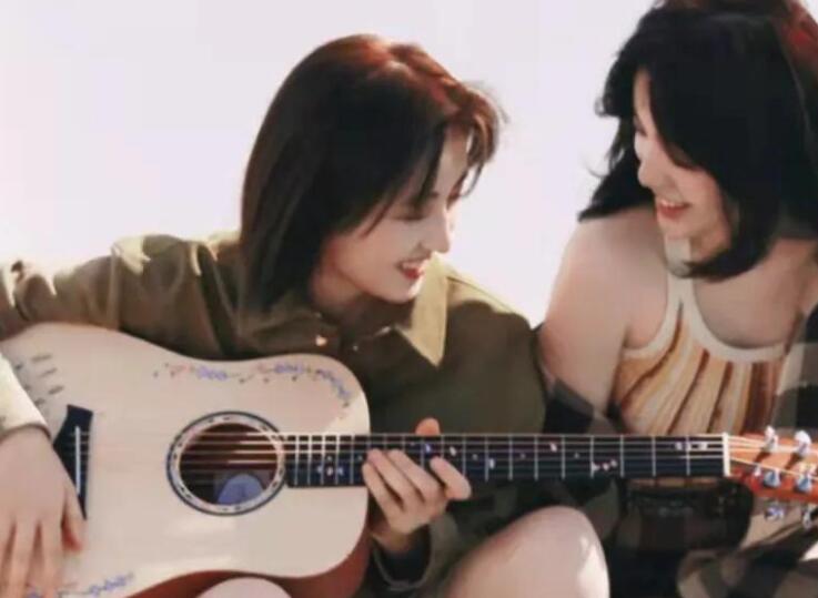 和闺蜜出去旅游的朋友圈文案