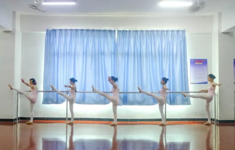 关于幼儿舞蹈的文案