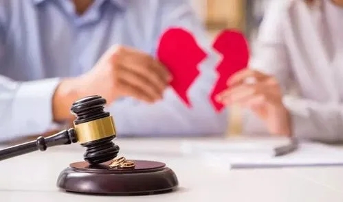 关于爸爸妈妈离婚的文案