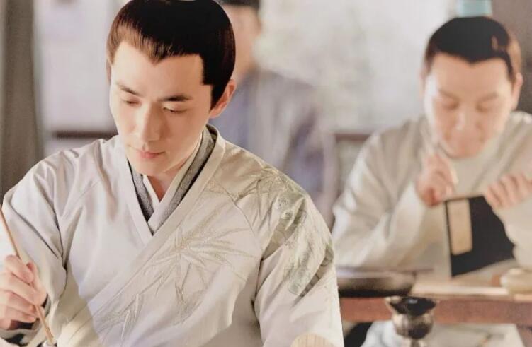 形容男生可爱的文案