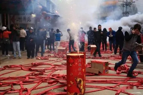 做房子放炮文案