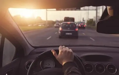 抖音开车的文案