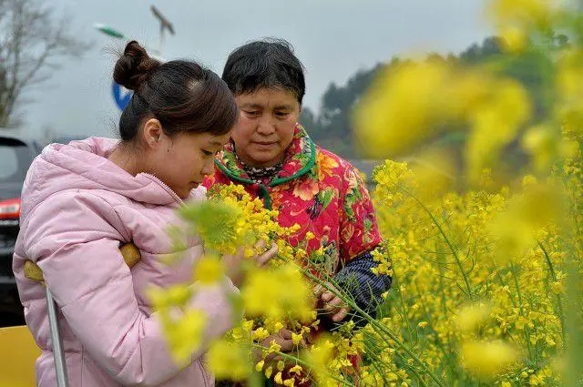 送给自己女儿的文案