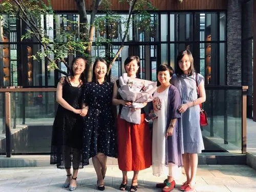 姐妹聚会开心沙雕文案