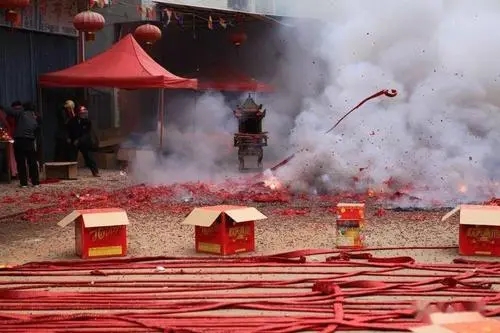 做房子放炮文案