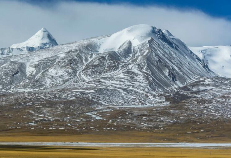 优秀人物事迹宣传片文案