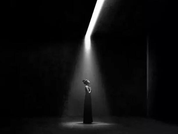 配黑白照片的文案