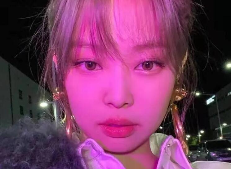 适合jenLisa的文案