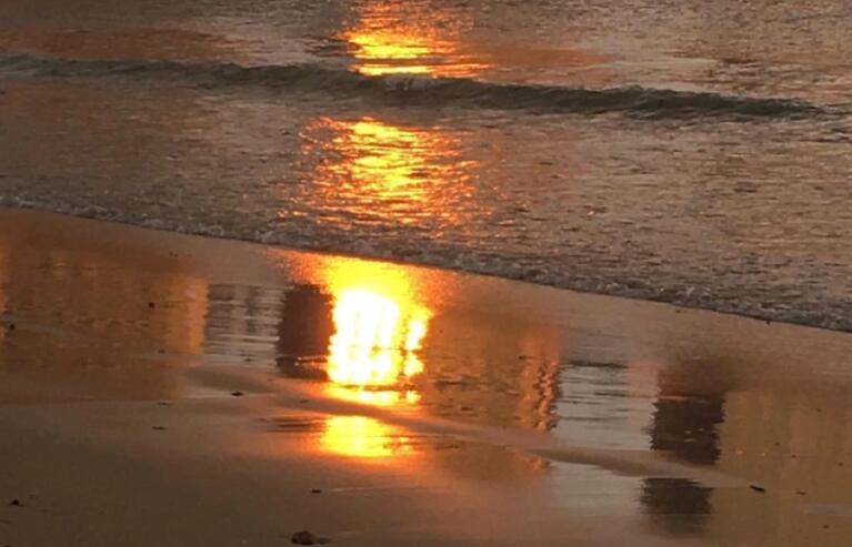 适合发晚霞的朋友圈文案