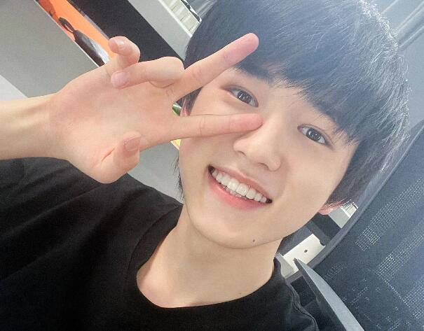 关于宋亚轩的可爱文案