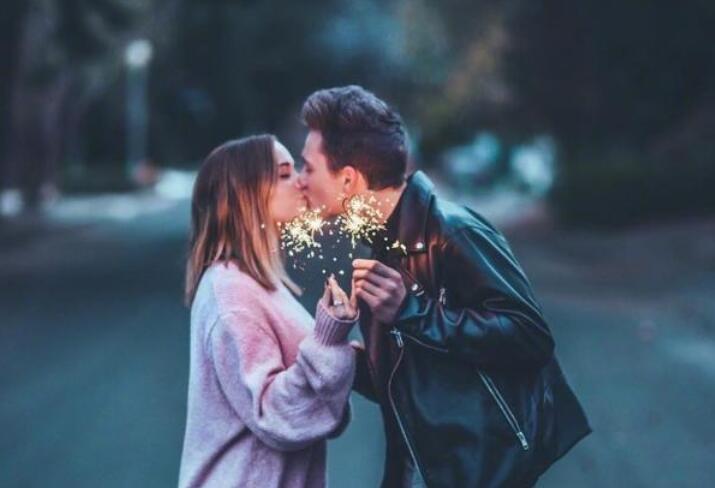 关于爱情的唯美句子文案