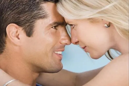 夫妻之间发朋友圈的文案