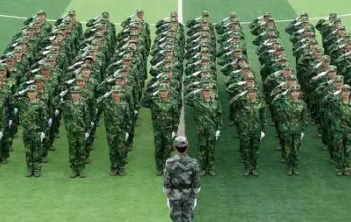 关于公司军训的文案