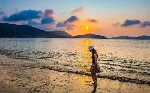 踏浪朋友圈文案