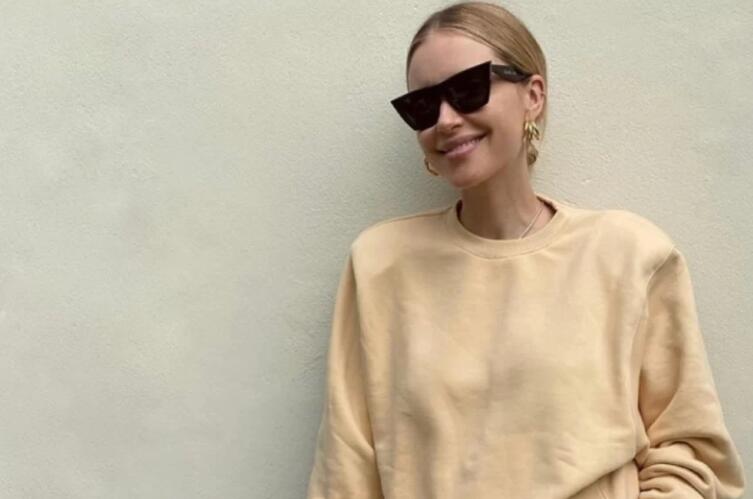 秋季服装主题文案