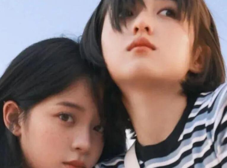 和闺蜜出去旅游的朋友圈文案