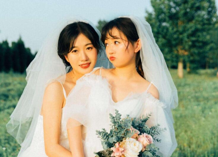 和闺蜜拍婚纱照的文案