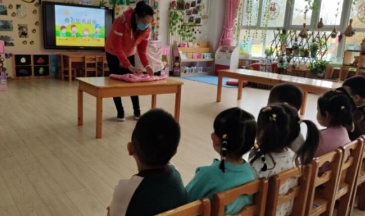 幼儿园自理能力朋友圈文案