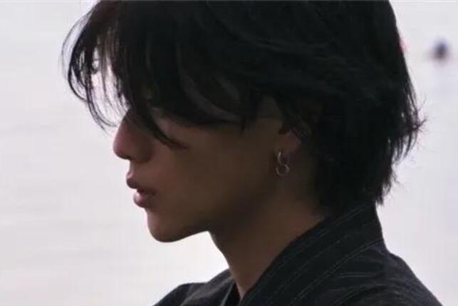 文案头像男真人