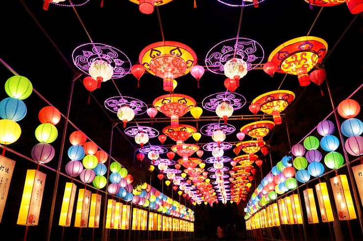 花灯朋友圈文案