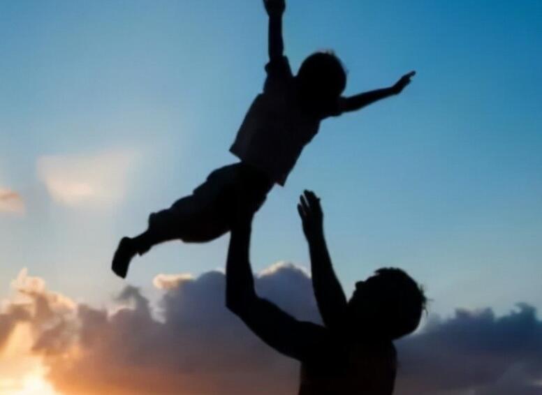 陪一个女孩子长大的文案